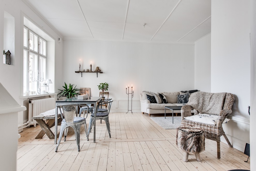 Design ideas for a victorian living room in Gothenburg.
