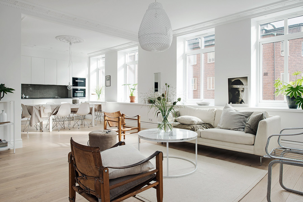 This is an example of a scandinavian living room in Gothenburg.