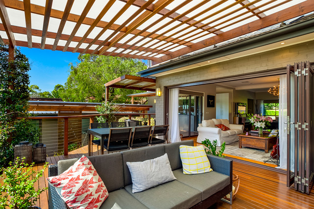 Open Living and Outdoor Area - Contemporary - Veranda - Sydney - by Synergy  Construction Group | Houzz IE
