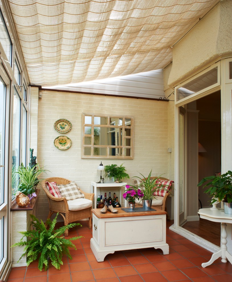 Klassisk inredning av en veranda