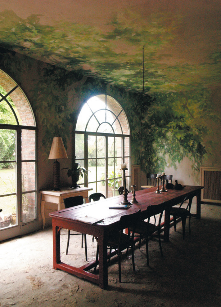 Rural dining room in Milan.
