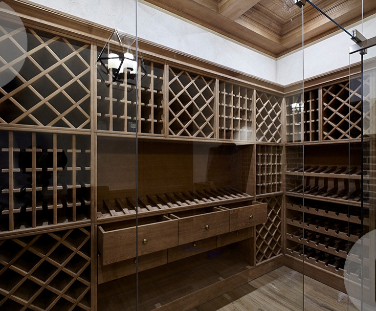 Idee per una grande cantina contemporanea