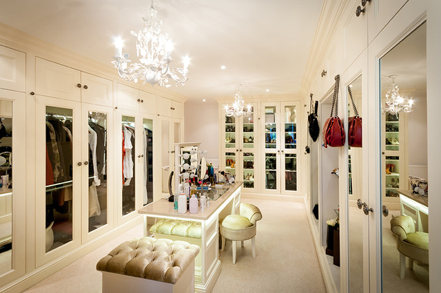 Bespoke Dressing room with a marble top dressing island - Classique -  Armoire et Dressing - Surrey - par Virage Furniture | Houzz