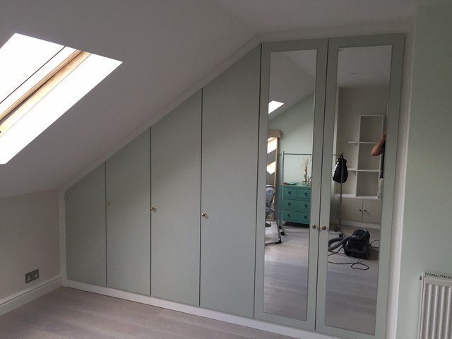 Pistachio Angled Fitted Wardrobes - Traditional - Wardrobe - London - by  Capital Bedrooms | Houzz IE