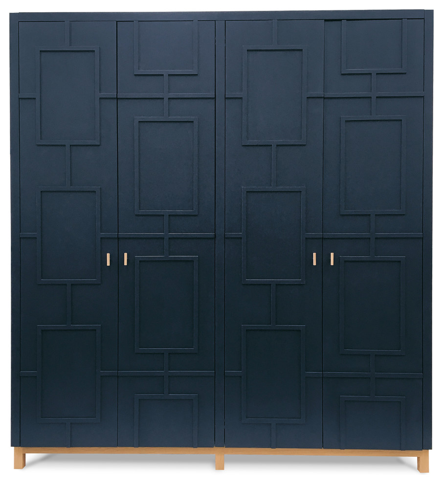На фото: большой шкаф в нише унисекс в стиле фьюжн с фасадами с декоративным кантом и синими фасадами с