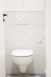 Photos et idées déco de WC et toilettes avec du carrelage en marbre et un  sol en carreaux de ciment - Janvier 2022 | Houzz FR