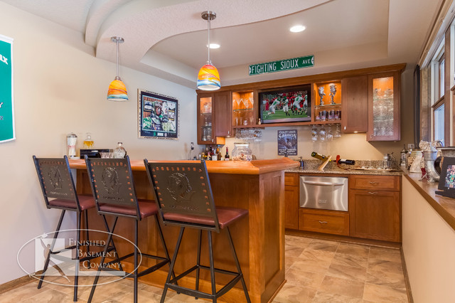 Basement Wet Bar - Clásico - Bodega - Minneapolis - de FBC Remodel
