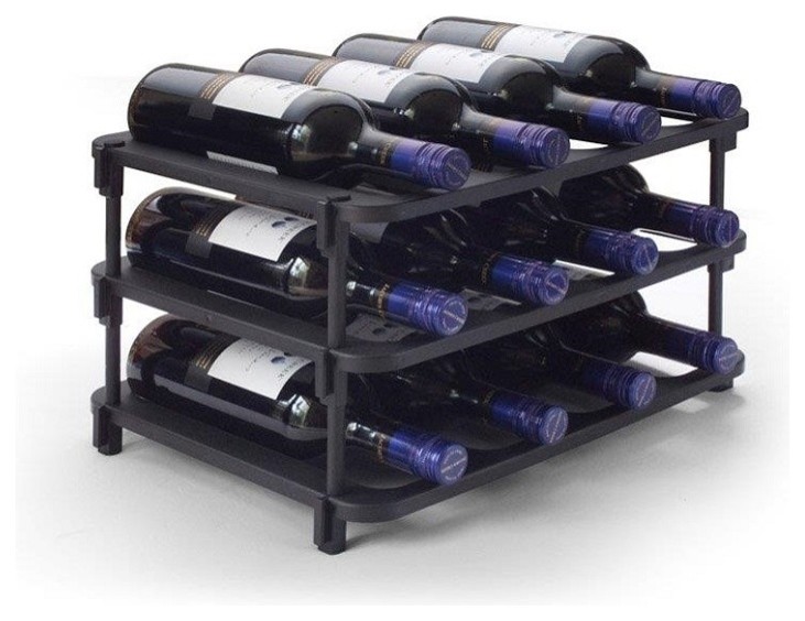 Idée de décoration pour une petite cave à vin design avec des casiers.