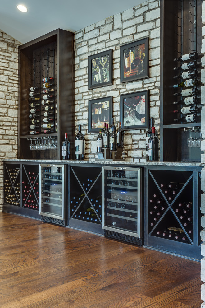 Contemporary wine cellar in Dallas.