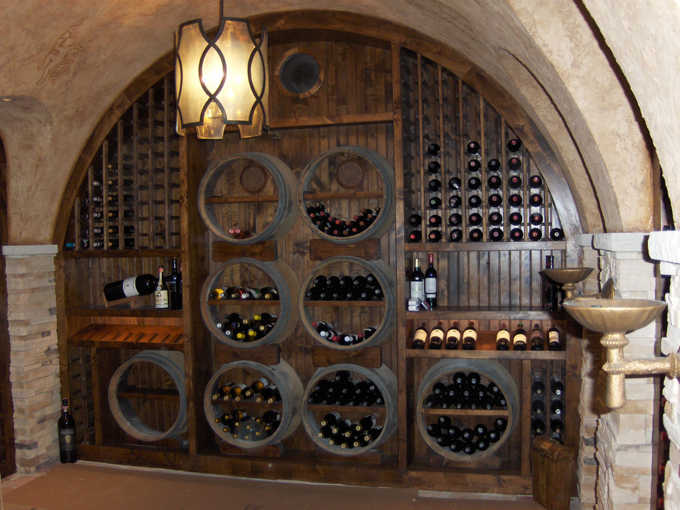 Wine cellar - traditional wine cellar idea in Detroit