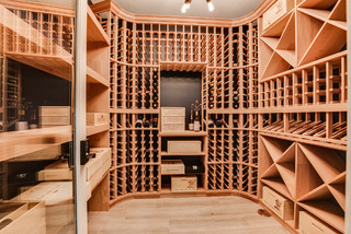 Fotos de bodegas | Diseños de bodegas de estilo de casa de campo naranjas -  may 2023 | Houzz ES