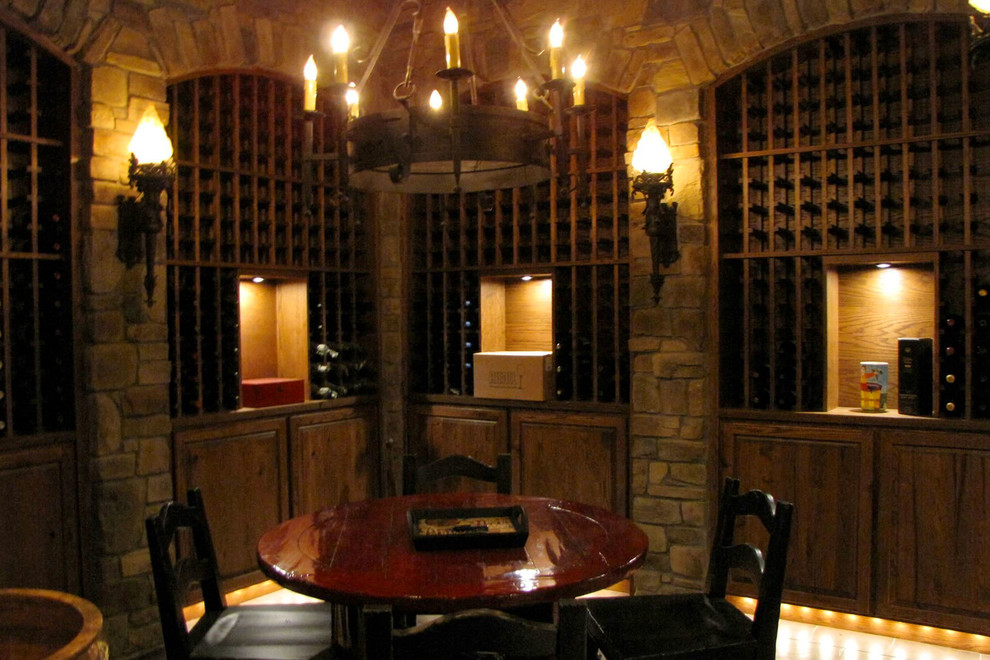 Design ideas for a traditional wine cellar in Portland.