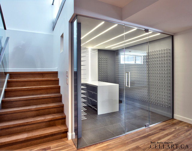 Modern STACT custom in Candiac, Quebec Modern Wine Cellar