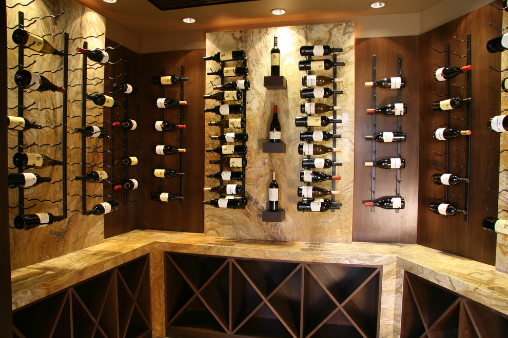 Contemporary wine cellar in Los Angeles.