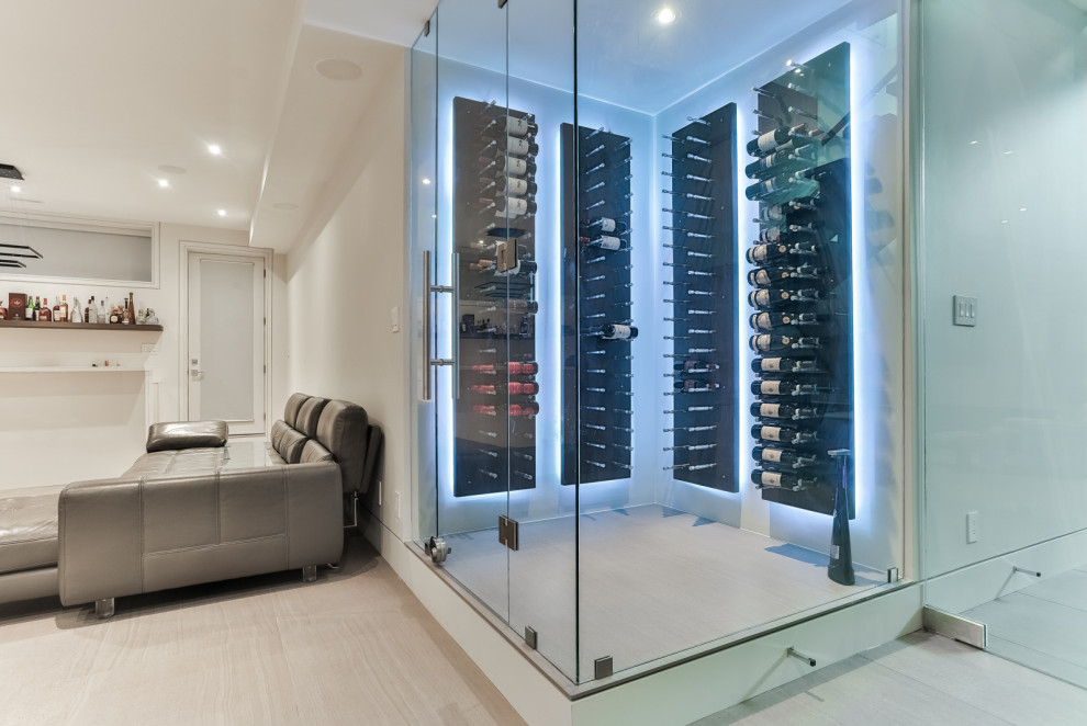 Wine cellar - modern wine cellar idea in Toronto