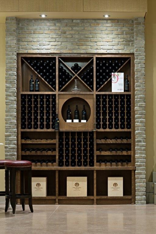 Wine cellar - modern wine cellar idea in Toronto