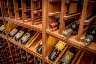 小さいおしゃれなワインセラー 黄色い床 の画像 21年7月 Houzz ハウズ