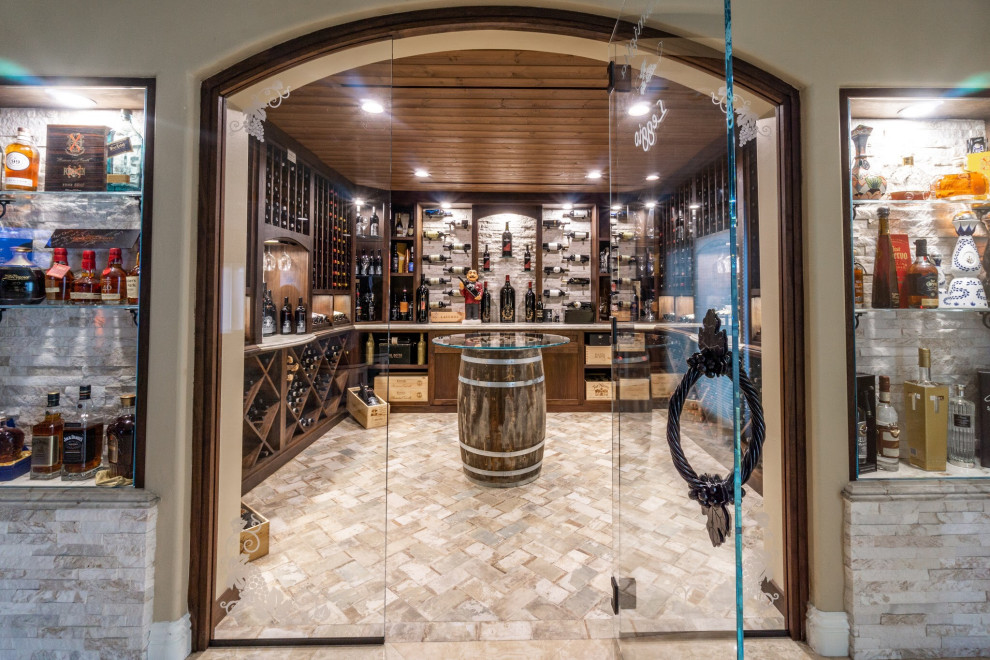 Design ideas for a classic wine cellar in Los Angeles.