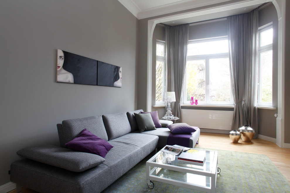 Design ideas for a contemporary living room in Bremen.