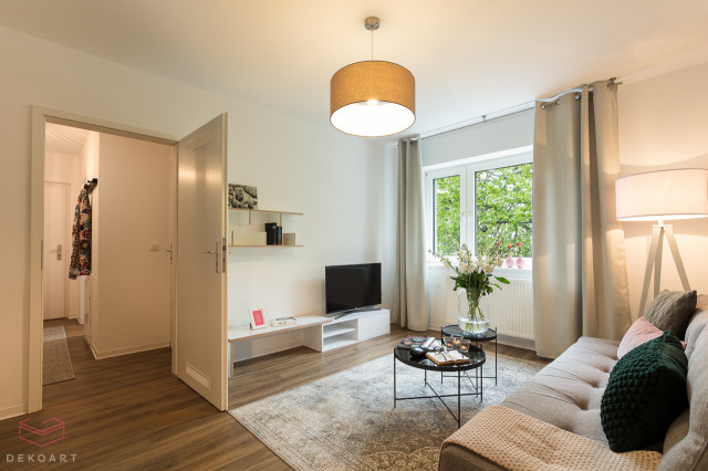 Einrichten einer 2 Zimmer Wohnung - Modern - Wohnzimmer - Frankfurt am Main  - von Dekoart Home Staging | Houzz