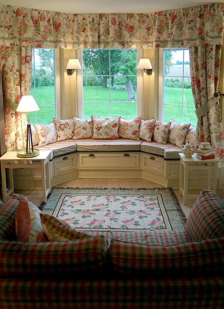 Inspiration for a country living room remodel in Dusseldorf