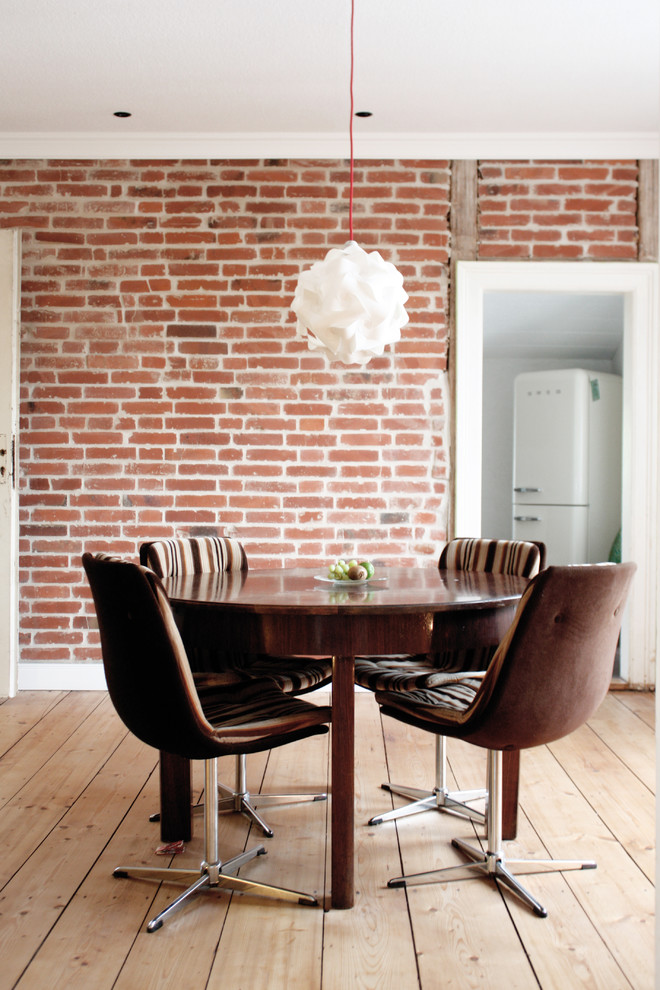 Idées déco pour une salle à manger moderne.