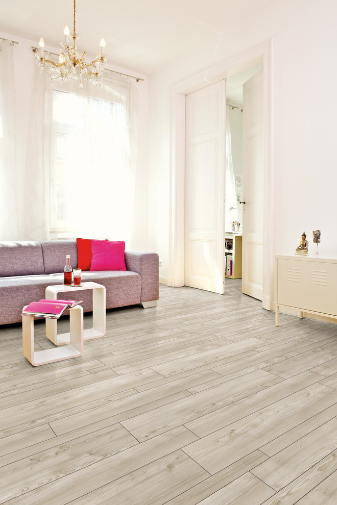 Immagine di un soggiorno scandinavo con pareti bianche e pavimento in vinile