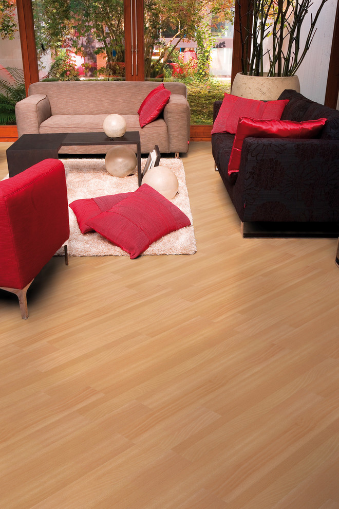 Idee per un soggiorno tradizionale con pavimento in vinile