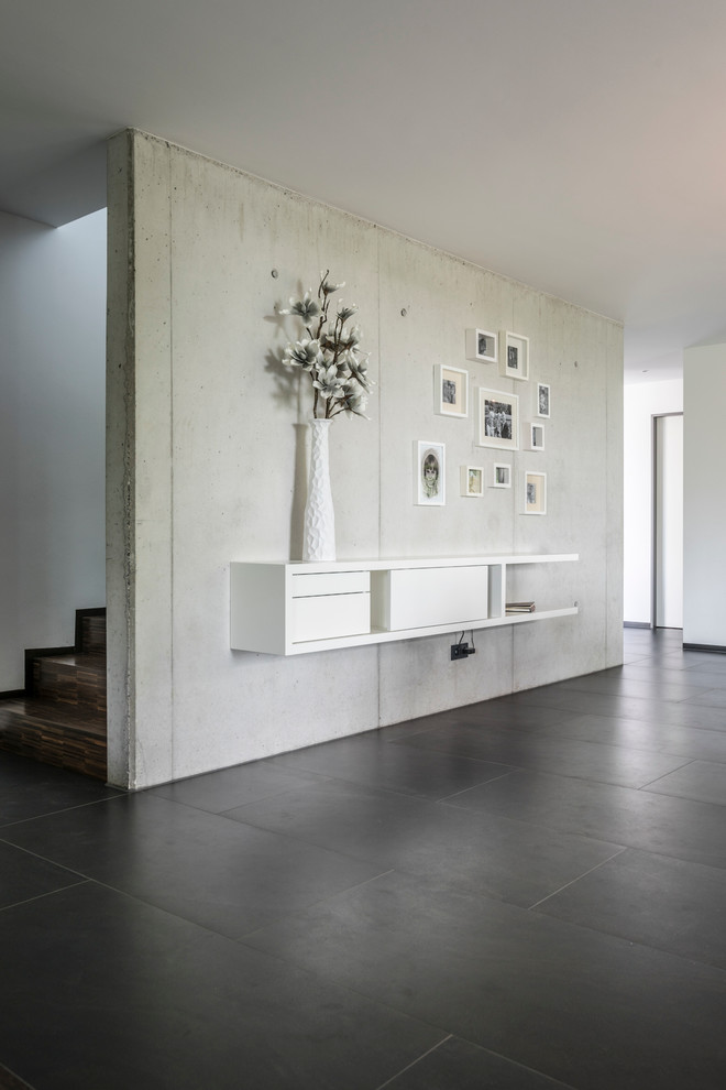 Living room - contemporary formal living room idea in Stuttgart