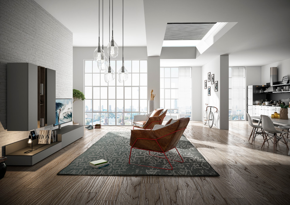Imagen de sala de estar contemporánea extra grande sin chimenea con paredes blancas, suelo de madera en tonos medios y pared multimedia
