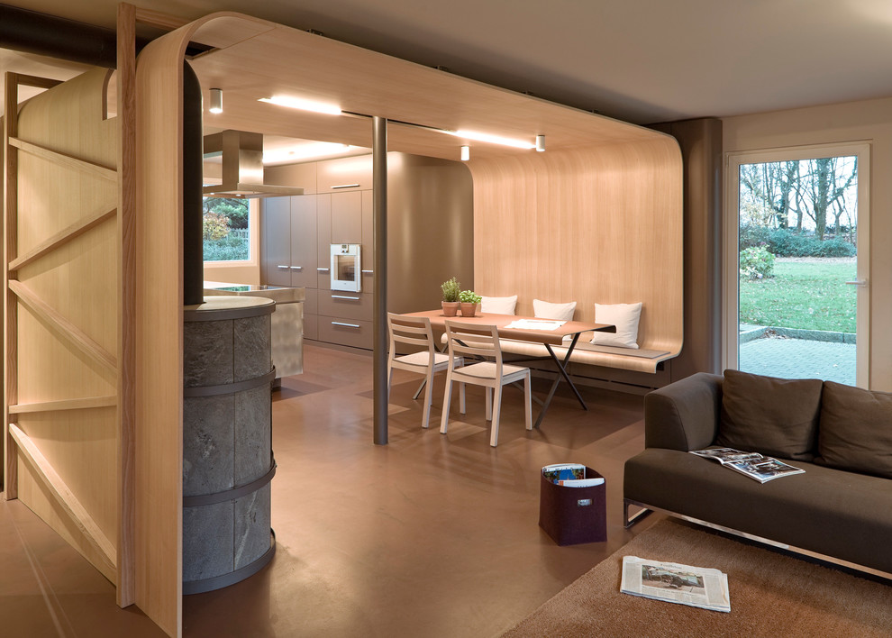 Modelo de salón para visitas abierto nórdico de tamaño medio sin chimenea y televisor con suelo vinílico y suelo marrón