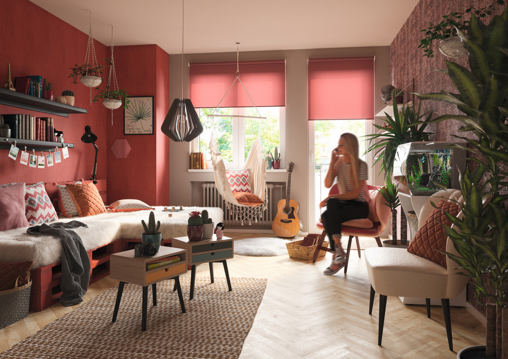 Idéer för mellanstora separata vardagsrum, med röda väggar, mellanmörkt trägolv, en dold TV och beiget golv