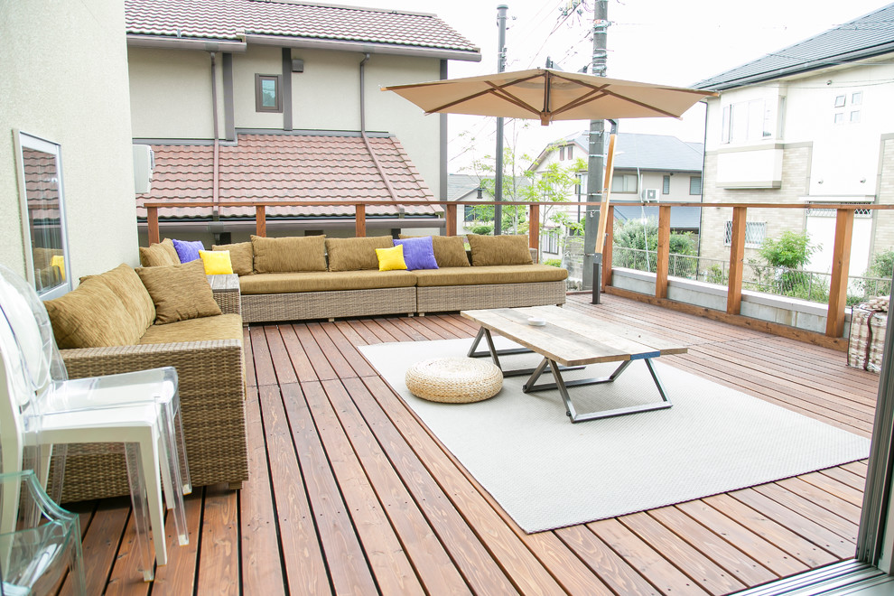 Diseño de terraza minimalista sin cubierta