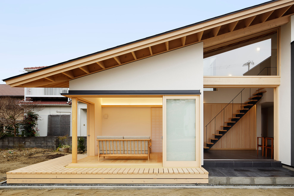 Idéer för små orientaliska terrasser längs med huset, med takförlängning
