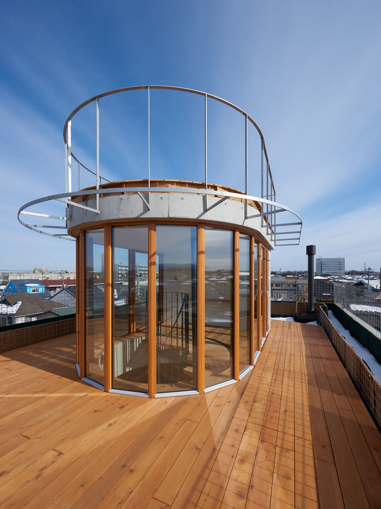 Unbedeckte Moderne Dachterrasse im Dach in Tokio