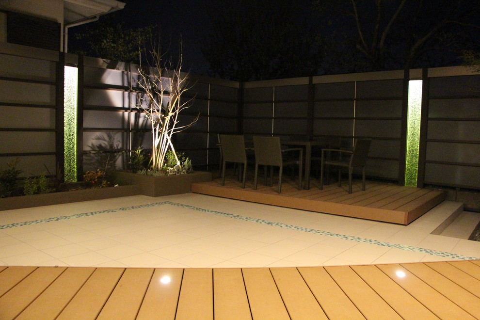 World-inspired terrace in Tokyo Suburbs.