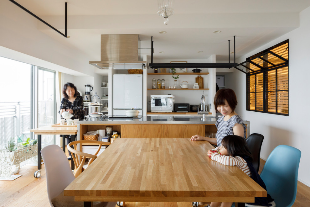 東京23区にある北欧スタイルのおしゃれなキッチンの写真