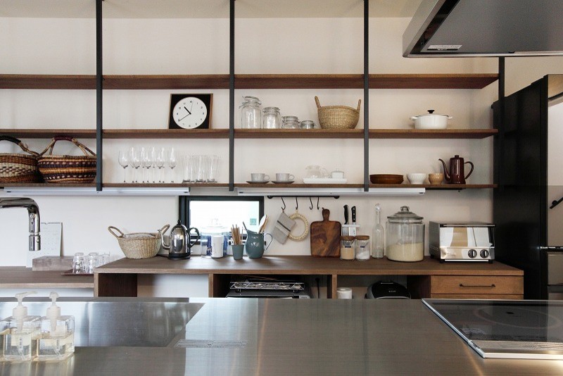 Design ideas for an industrial kitchen in Osaka.