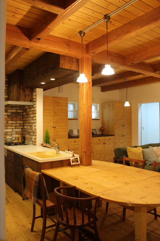 This is an example of a rustic kitchen in Nagoya.