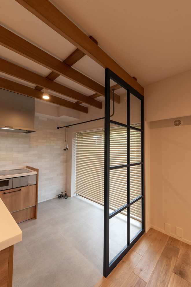 Foto di una cucina parallela minimalista di medie dimensioni