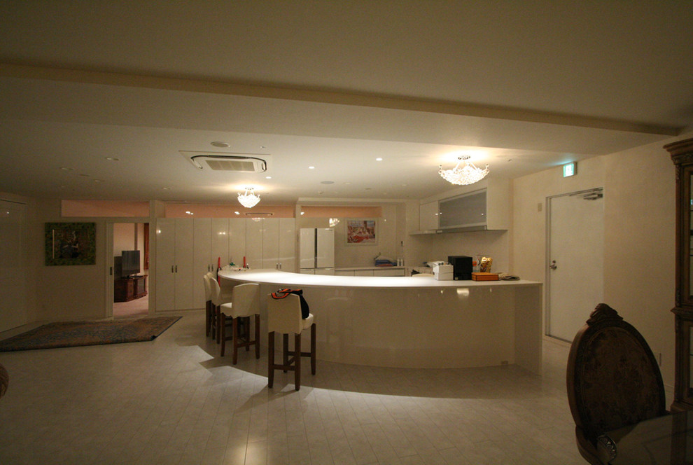 大阪にあるヴィクトリアン調のおしゃれなキッチンの写真