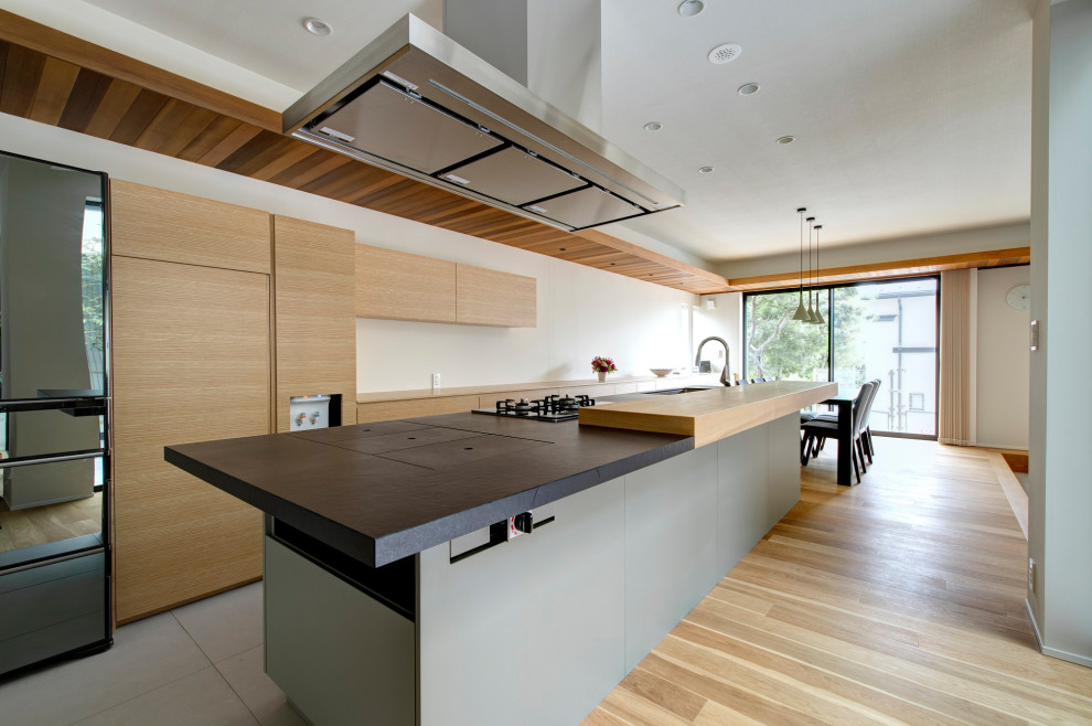 Inspiration for a contemporary kitchen in Tokyo.