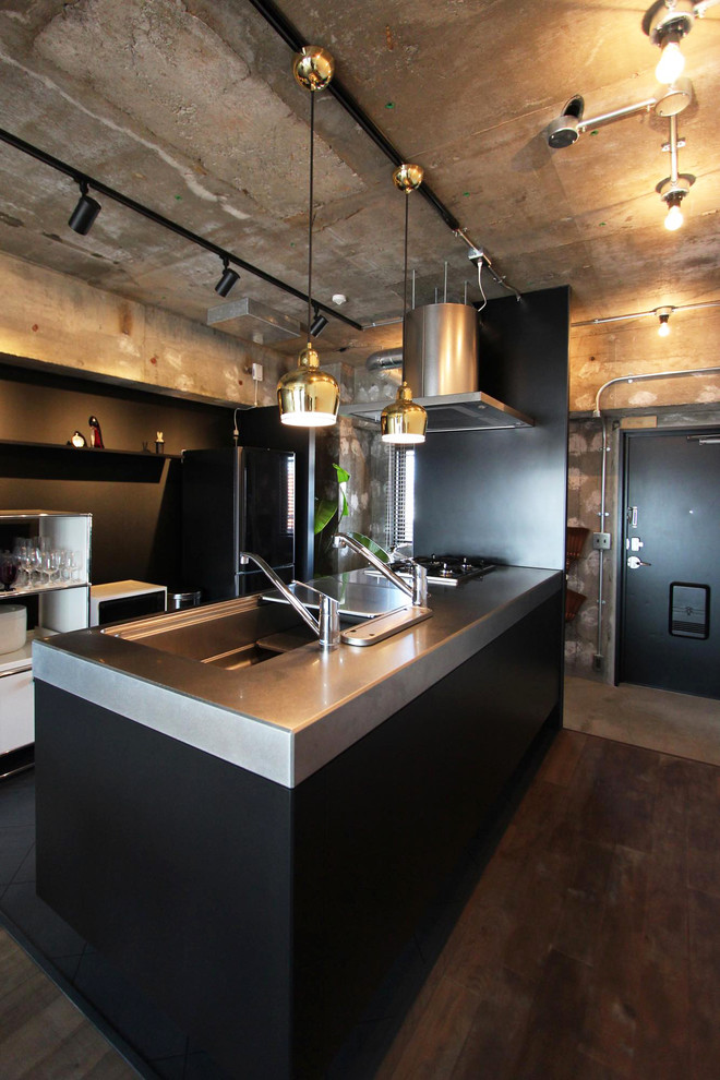 Example of a minimalist kitchen design in Tokyo