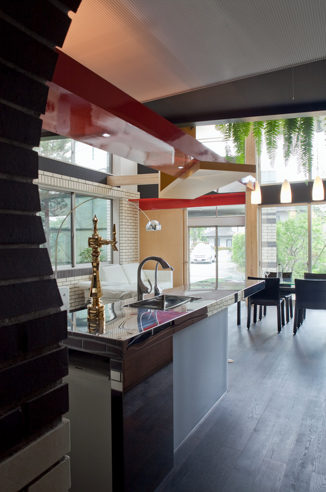 Design ideas for a modern kitchen in Tokyo Suburbs.