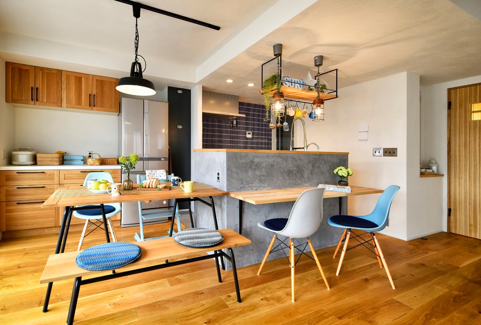 Idée de décoration pour une salle à manger nordique.