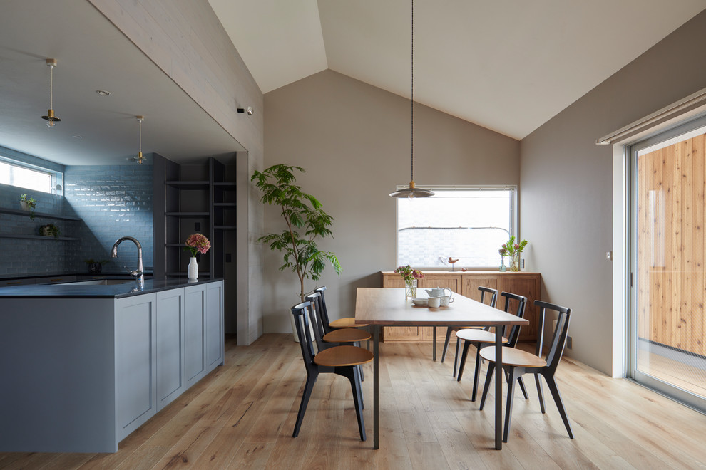 Example of a trendy dining room design in Tokyo Suburbs