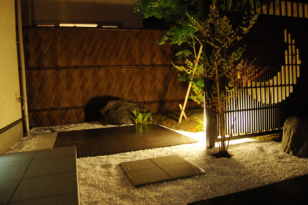 Design ideas for a world-inspired patio in Tokyo Suburbs.