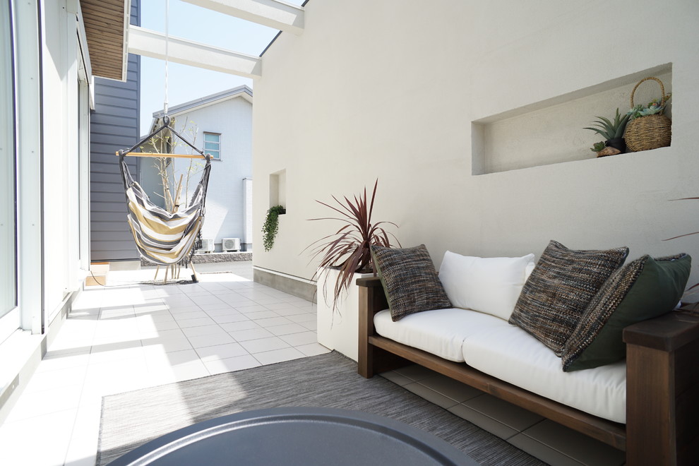 Свежая идея для дизайна: двор в скандинавском стиле - отличное фото интерьера