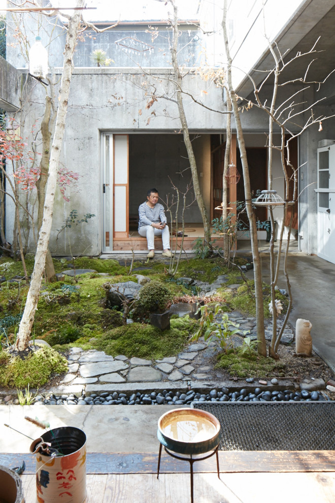 Inspiration for a world-inspired patio in Tokyo Suburbs.