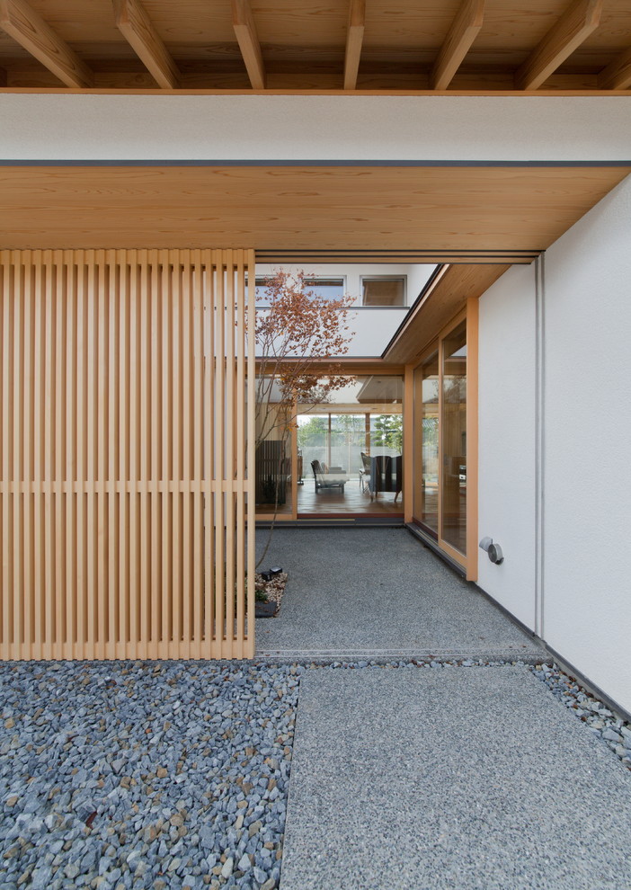 Design ideas for a world-inspired patio in Nagoya.
